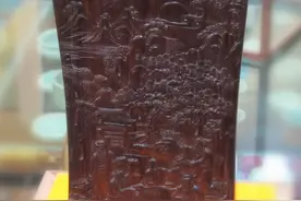 海南黄花梨笔筒极富收藏价值 价格涨幅赶超黄金图片