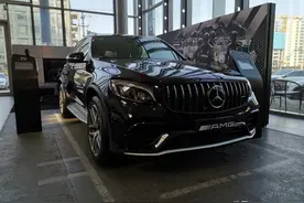 奔驰GLC63：4.0TV8+9AT高性能奔驰SUV，输出476马力，落地超90万图片