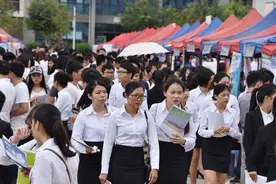 上海“离沪潮”大势已定，这些城市成了新宠儿，背后原因太过现实图片