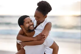 29岁女子远嫁国外，不到一年就后悔了，开启自救之路图片