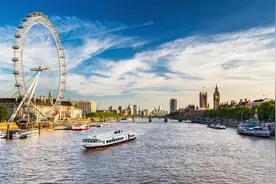 如今留学形势是三分天下：英国最火爆，美加次之，港新破圈图片