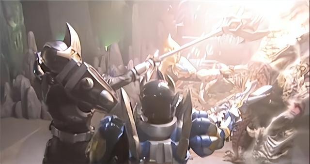 铠甲勇士：恶狼兽和界王兽实力，真“能”接近远古四大魔兽