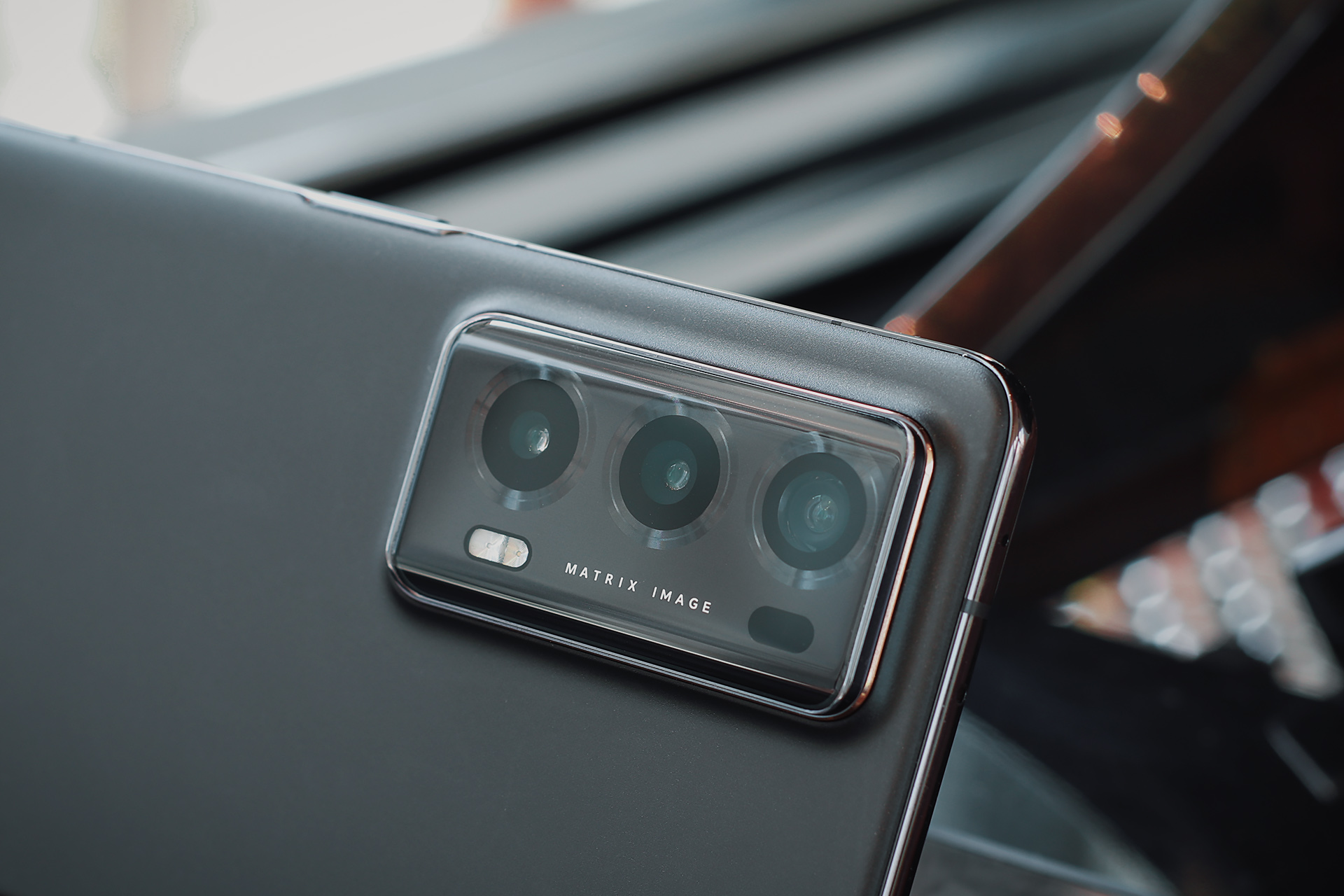 关于我把万元折叠屏当随身3DS游戏机这件事