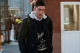 CBA新消息：可兰白克抵达山东，王化东试训福建，王骁辉接受采访图片