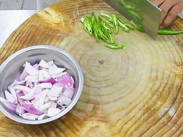 疫情反复，建议大家：少囤米面，多囤4类“半成品”，营养耐保存