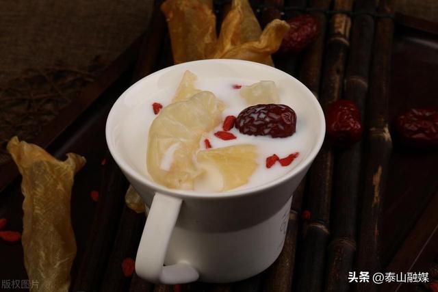 花胶牛奶冻 方块 做花胶牛奶冻