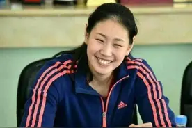 老将颜妮一身伤，常常半夜疼醒，32岁致信郎平：你需要，我便会在图片