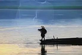 俗语“穷不走水，富不涉淫”的智慧：越是富有，越需警惕“财富”图片