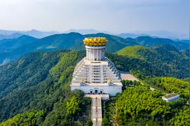 浙江的这座山很神奇，位列中华九大名山之首，建有世界最高大佛图片