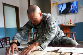 15年江苏男子翻看亡母留下的铁盒，意外找到600万存单，银行:假的图片