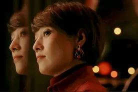 当40岁唐嫣和47岁马伊琍站在一起，我才彻底明白，美人在骨不在皮图片