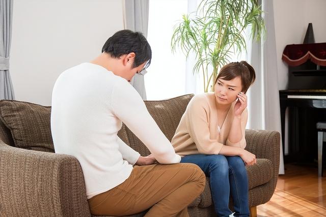 为了生儿子，丈夫带女人回家，丈夫：还不是你没用，我：滚，离婚