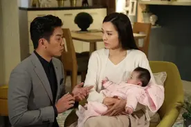 新妈妈母乳过剩，好心把多余母乳送侄子，遭嫂子嫌弃：冻乳没营养图片