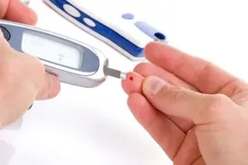 有糖尿病的人，空腹血糖总是偏高，问题出在了哪？餐后血糖高呢？图片