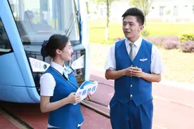 入“成”多年，完全“蓉”化｜爱上吃折耳根的甘肃小伙图片