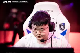 LOL-LPL：塞拉斯“弑神突刺”瞬秒Uzi卡莎，EDG 2-1 BLG晋级季后赛图片