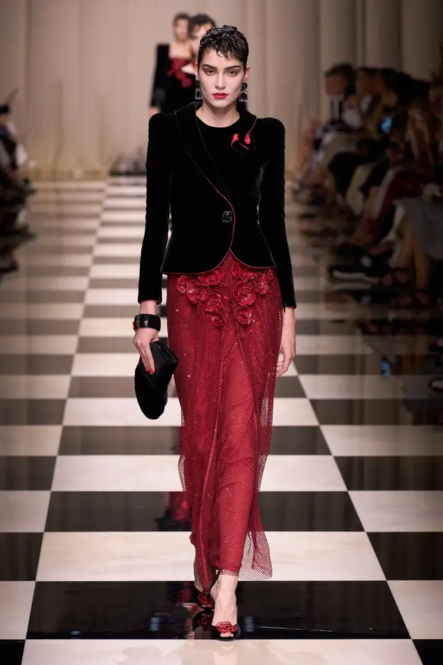 ������Armani Priv�� 2023 �ﶬ�߶�ϵ��Ůװ