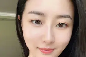 秋季坚持4个护肤好习惯，皮肤不仅更滋润，还越来越年轻图片