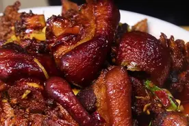 这才是猪蹄最好吃的做法，肥而不腻，香辣爽口，看着都流口水了图片