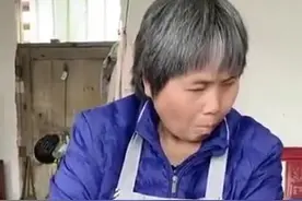 （视频）@太原人！温暖放大镜 | 盲人母亲用嘴喂食脑瘫儿子20年：谁叫我是他妈妈图片