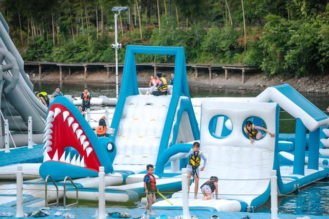 王校长水上炫技！华东屈指可数竹尖漂流“安吉星潮营地”大曝光