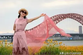 57岁保姆拒绝72岁雇主示爱：连3000工资都想省的人，不配得到我图片