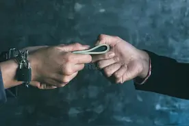 诈骗犯被抓了，我拿回我的钱需要走哪些流程?图片
