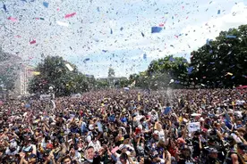 约基奇反悔了：游行太好玩了，明年还来！图片