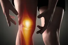 上下楼梯就膝盖疼，走平路没事！劝告：别大意，可能软骨已磨损图片