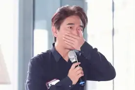 周杰伦成名路上的两个男人，刘畊宏和吴宗宪，两个人的差别在哪？图片