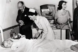 玛丽莲·梦露去世后遗体细节曝光，殡仪师：为她穿衣服、做手术图片