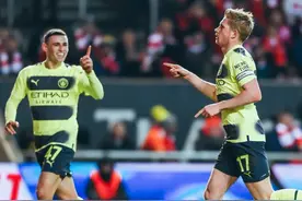 足总杯-曼城3-0淘汰英冠队 福登梅开二度 德布劳内破门图片