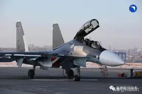 俄国防部2022年接收首批苏-30SM2战斗机和雅克-130教练机图片