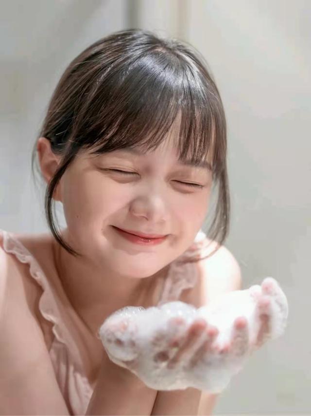 寤鸿40宀佺殑濂充汉锛氬湪瓒呭競璐ф灦涓婄湅瑙佽繖4娆锯€滃ソ鐗┾€濓紝鍒姽璞? onerror=