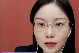 被曝欠债500万，这个一心教女人“搞钱”的律师，咋被封了？图片