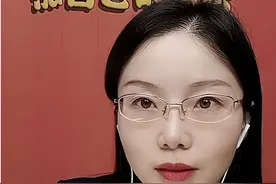 被曝欠债500万，这个一心教女人“搞钱”的律师，咋被封了？图片