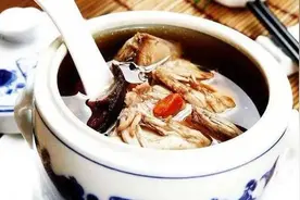 春天气候多潮湿，试试这3道药膳，清肝祛湿、温中和胃图片