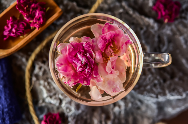 脾气不好还老生气？这4种“解气茶”别错过，舒缓心情气色好