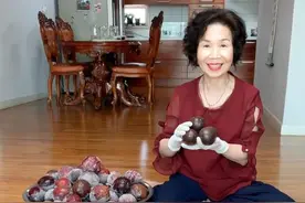 这位婆婆堪称韩国大户，顿顿海鲜干活利落，67岁穿衣大气很讨喜图片