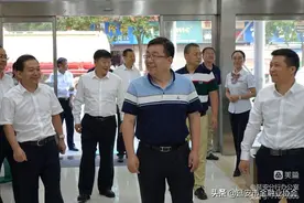 农行陕西分行党委书记、行长冯旭东一行深入延安分行调研指导工作图片