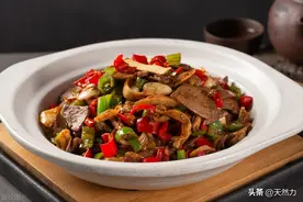 炒猪肝的技巧，清洗和火候至关重要，猪肝不腥，鲜嫩入味，好吃图片