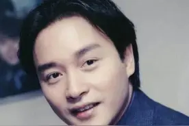 当年是港乐词坛天王，如今是港娱“癫王”，最好的时代他来过图片