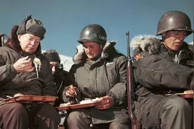 二战中，美军伙食可用午餐肉擦鞋，日军很丰盛，中国士兵吃糠咽菜图片