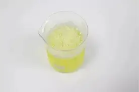 晨起后发现尿液又黄又臭怎么办？可能不是上火，需要积极调整饮食图片