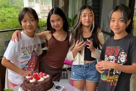 曹格老婆晒女儿庆生照，12岁Grace变化大，秀发披肩越来越漂亮图片