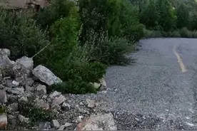 交城：村内排水渠堵塞惹人愁，网格协调疏通为民解忧图片