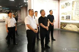 刘英魁在河东池盐博物馆调研图片