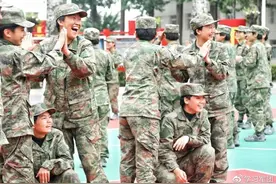 如何度过新兵适应期？心理专家送来“暖心套餐”图片