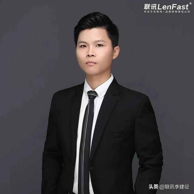 销售冠军的朋友圈是这样运营的......