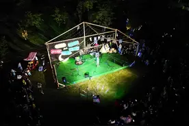 朱泾首场青年音乐会在“花田”唱响，台上台下皆感动图片